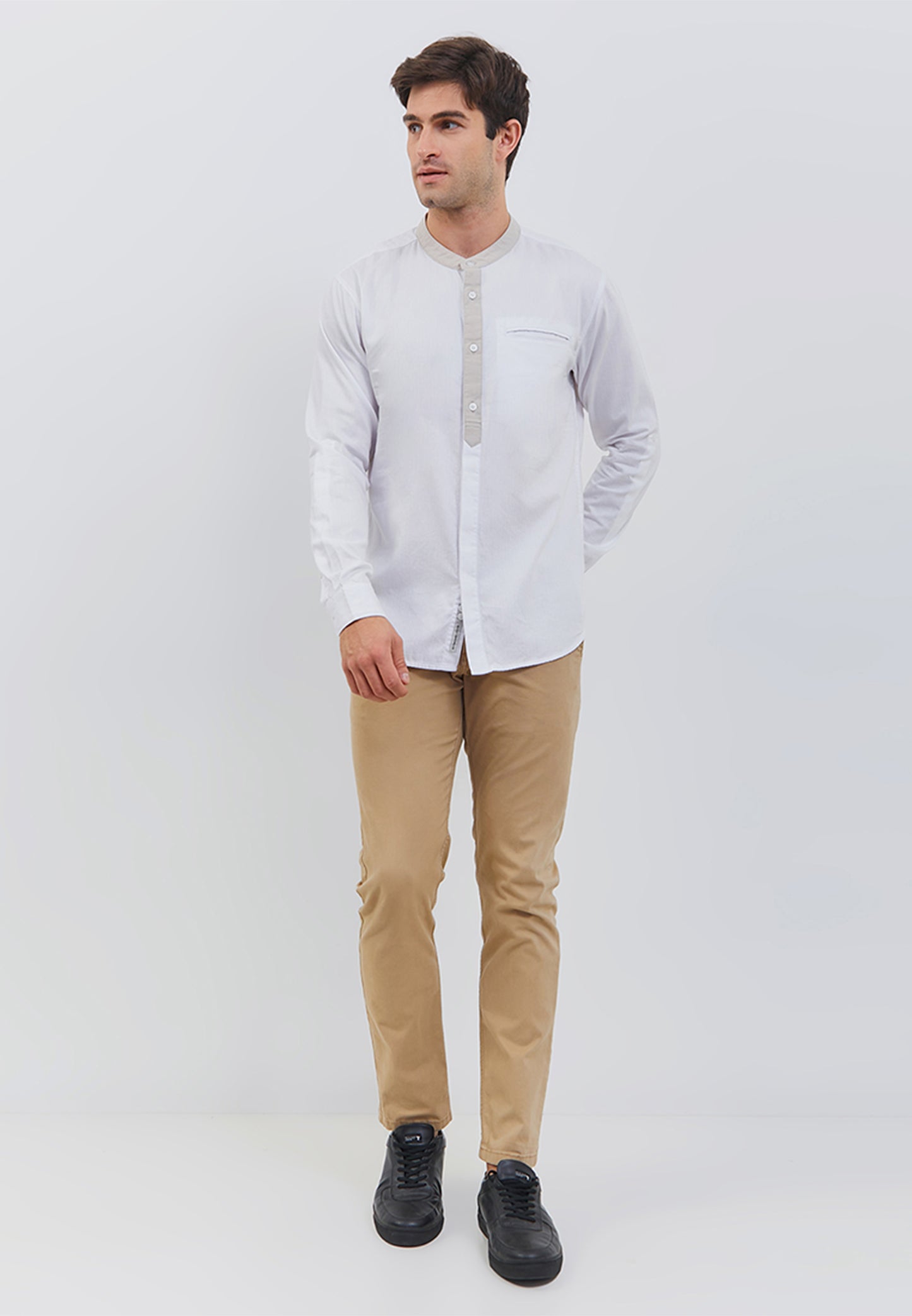 Osella Raya Contrast Placket Regular Shirt In White