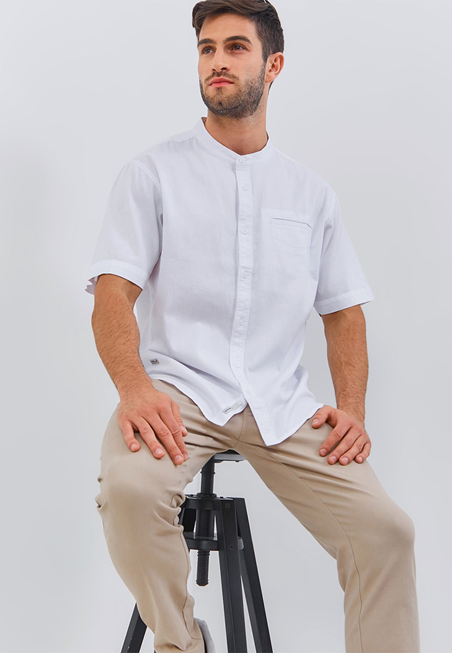 Osella Men Raya Regular Koko Collared Shirt In White