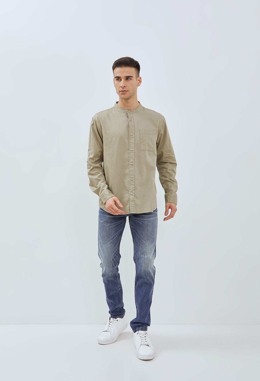 Osella Solid Herringbone Pattern Regular Fit Long Sleeve Collared Shirt In Elm Green