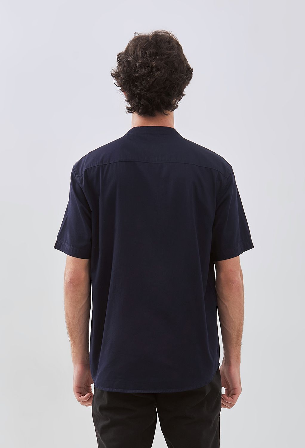 Osella Solid Regular Fit Shanghai Collared Shirt In Navy 2032520542