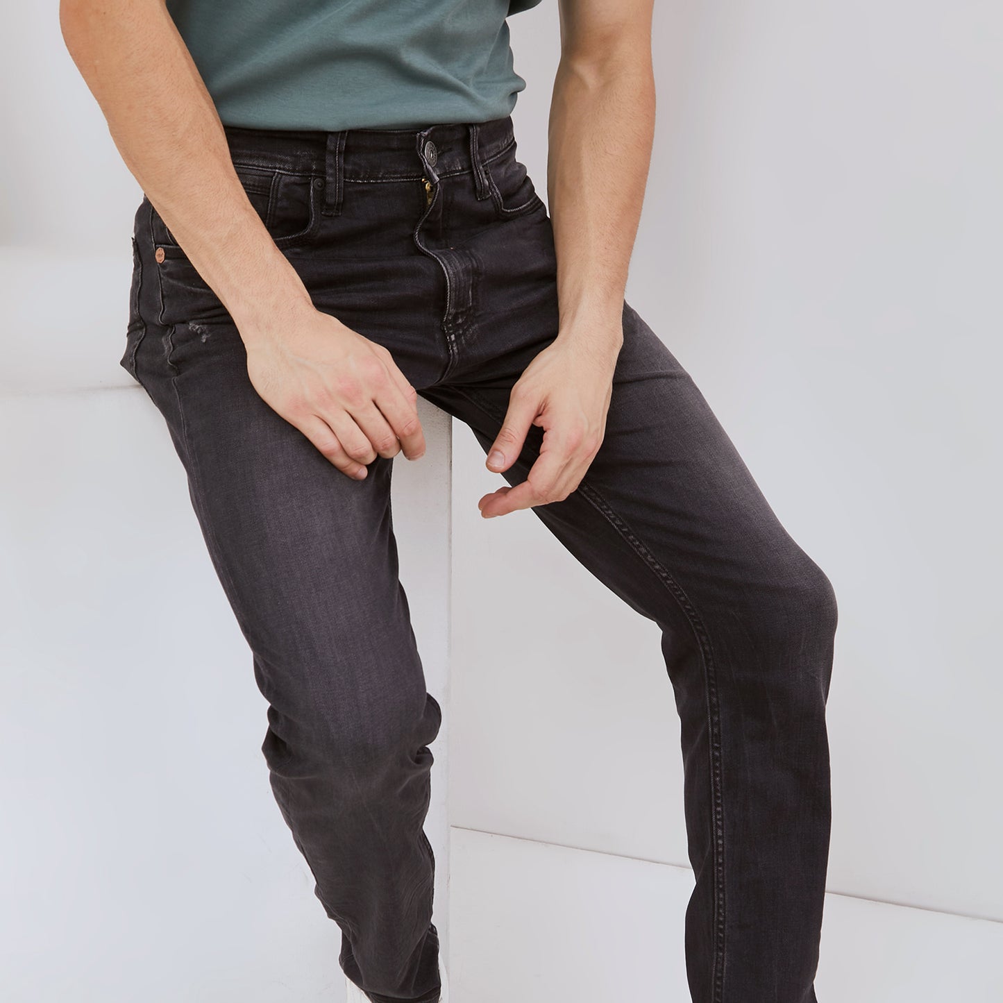 Osella Paul Slim FIt Jeans In Grey Wash Denim 208O400741