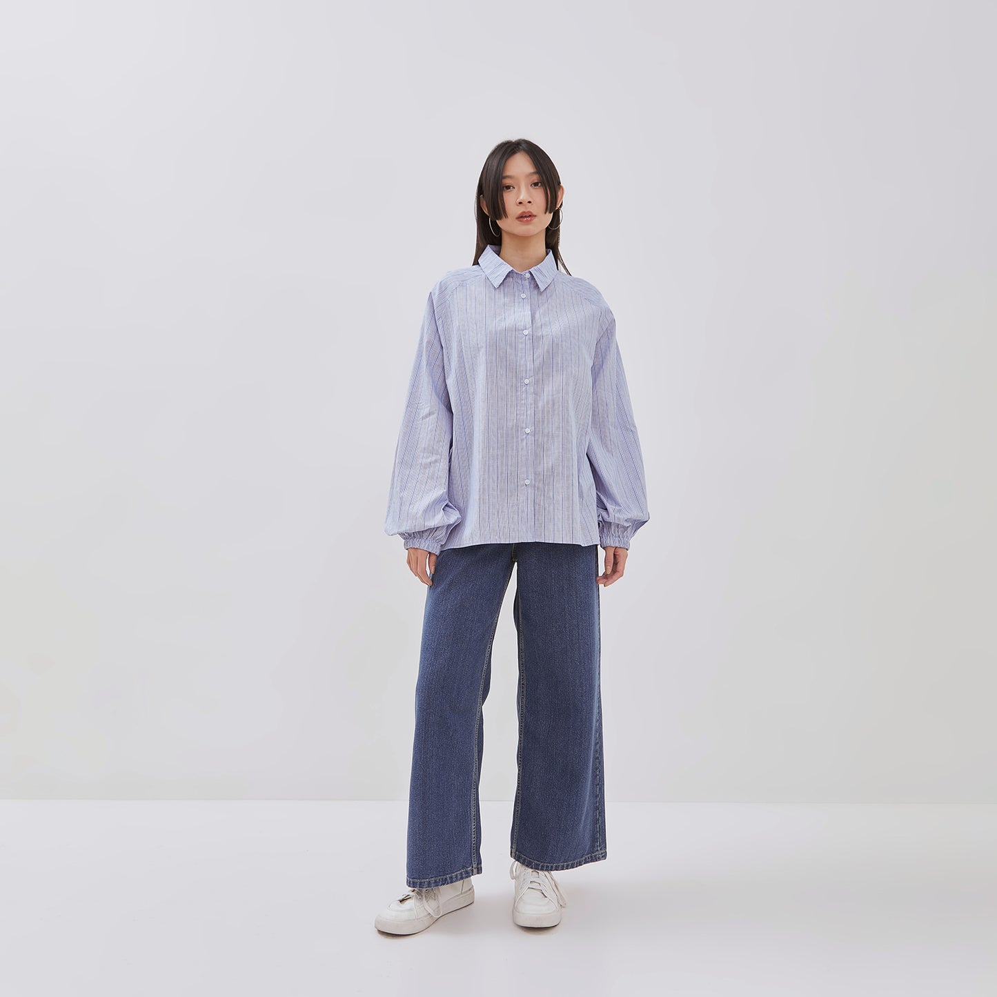Osella Raglan Sleeve Shirt With Blue And White Stripe Pattern