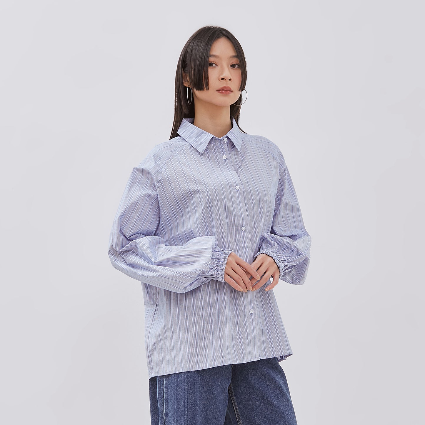 Osella Raglan Sleeve Shirt With Blue And White Stripe Pattern