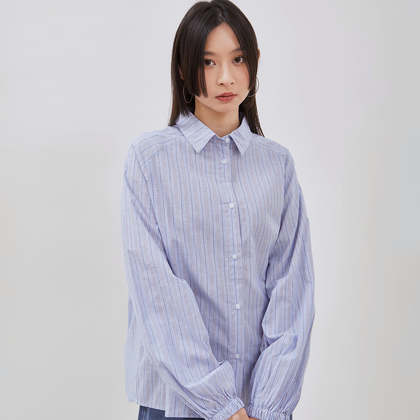 Osella Raglan Sleeve Shirt With Blue And White Stripe Pattern