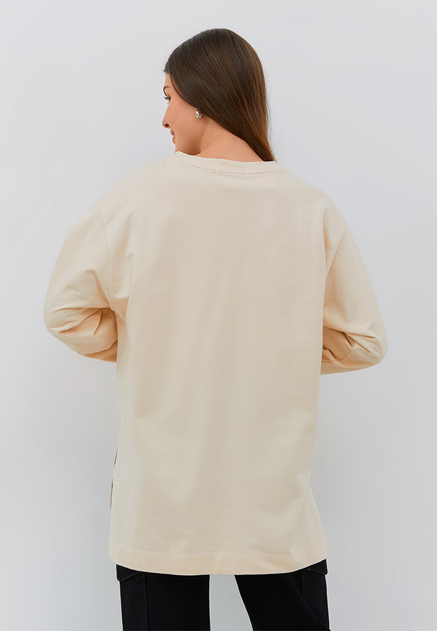 Osella Long Sleeve Loose Sweatshirt In White