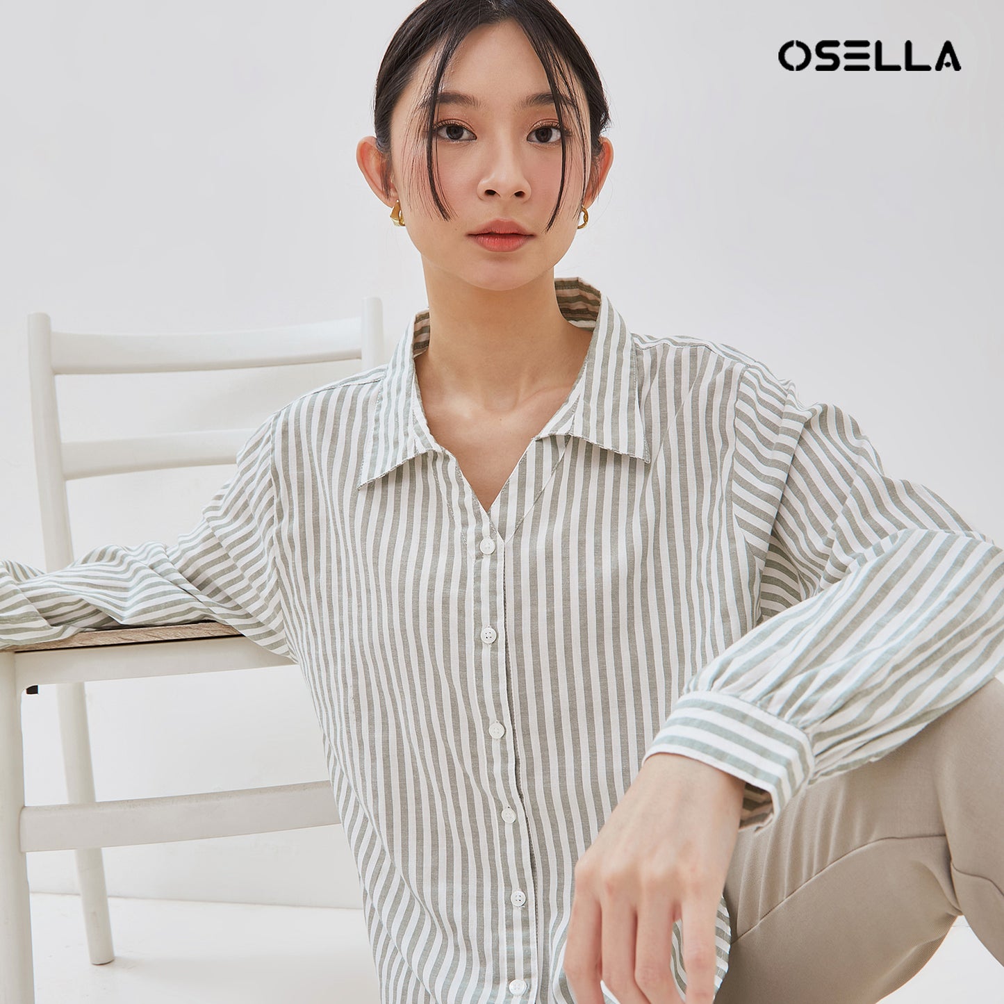 Osella Long Sleeve V Collared Striped Shirt In Mint Green And White