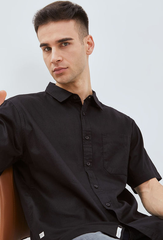 Osella Solid Herringbone Pattern Regular Fit Short Sleeve Collared Shirt In Black 2032500743