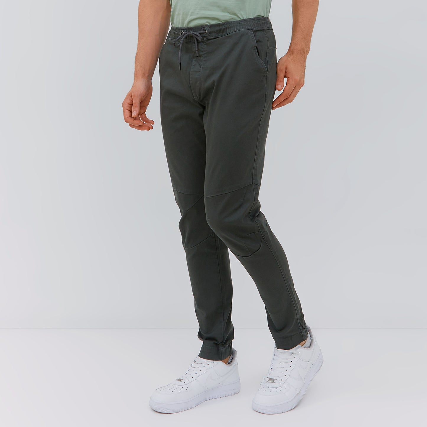 Osella Relaxed Waist Half Jogger Pants With Adjustable Drawstring