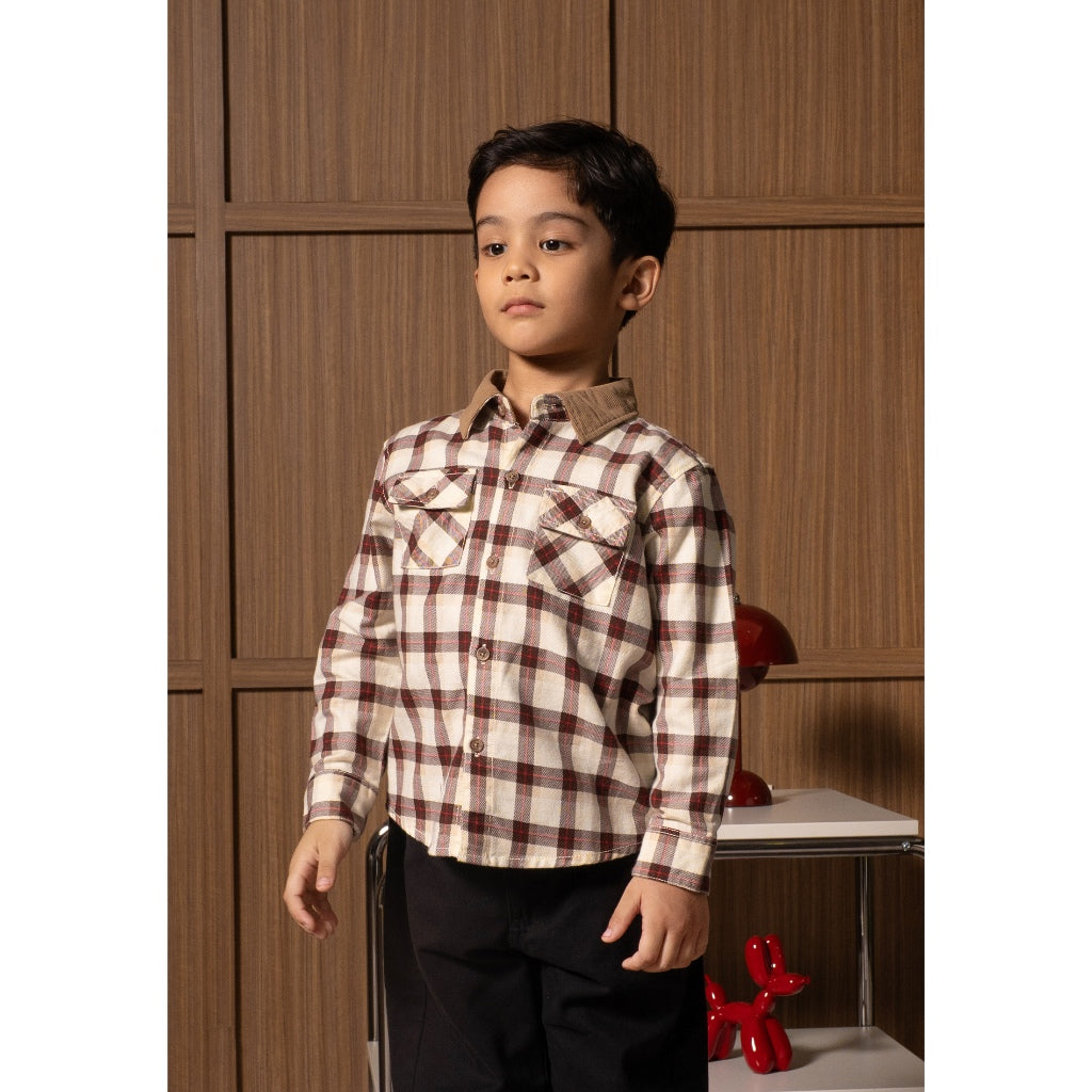 Osella Kids Flarry Regular Long Shirt Checkered In Camel 223U660355 | Atasan Kemeja Flanel Lengan Panjang Anak Laki Laki