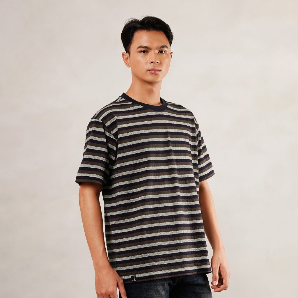 Osella Static Horizon T-shirt 20716614 | Atasan Kaos Garis Garis Lengan Pendek Pria