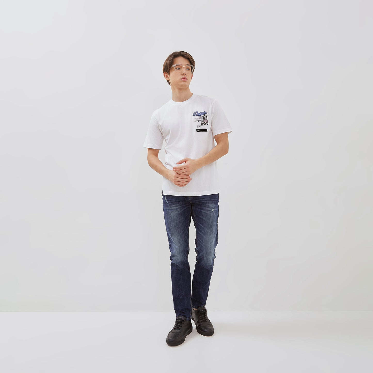 Osella Regular Fit Print Decade T-Shirt In White