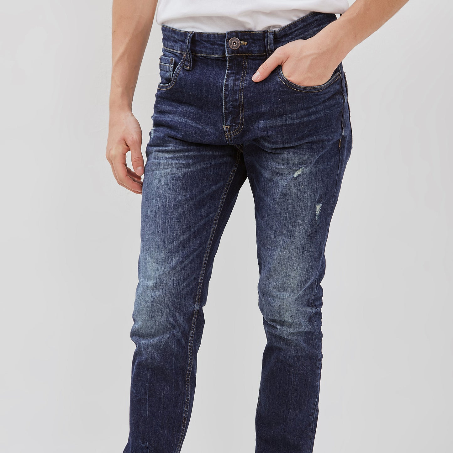 Osella Hwang Slim Jeans In Dark Blue Denim Wash