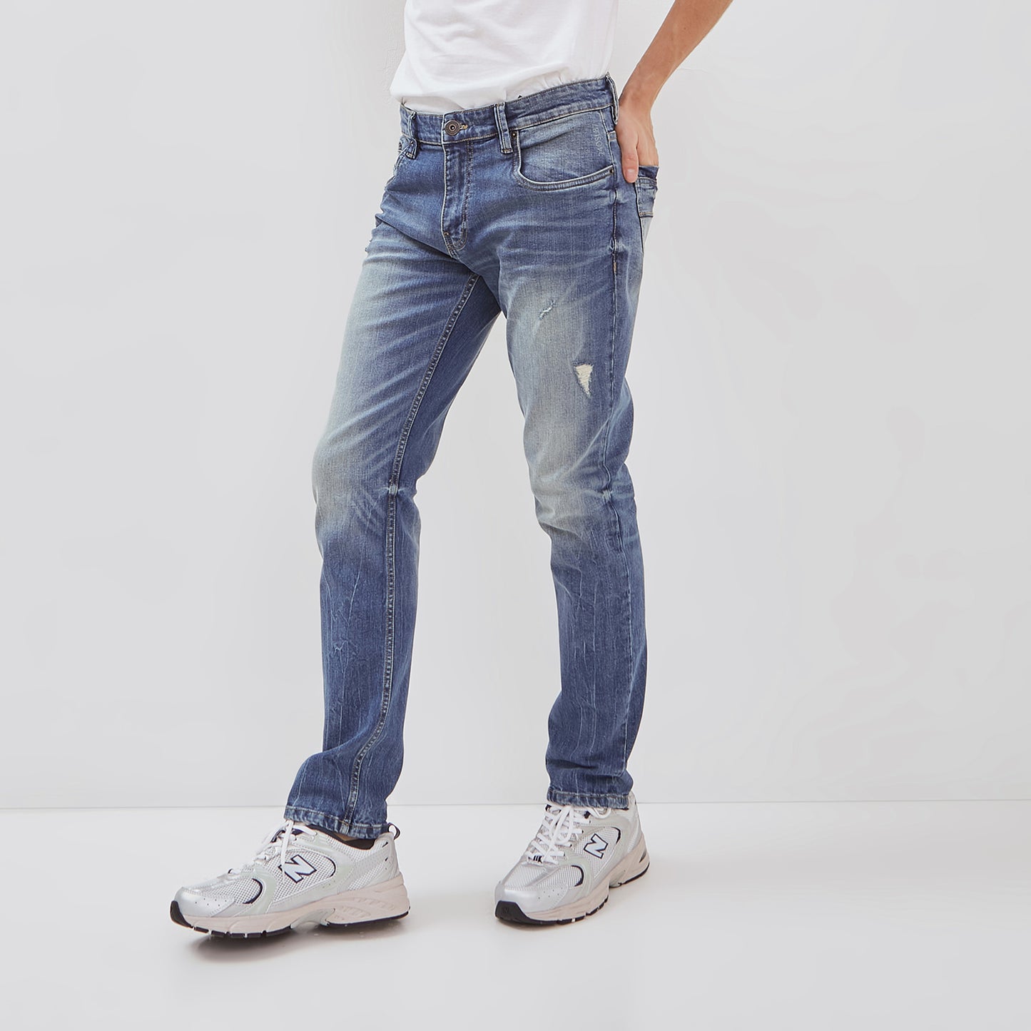 Osella Hank Slim Jeans In Medium Blue Denim Wash